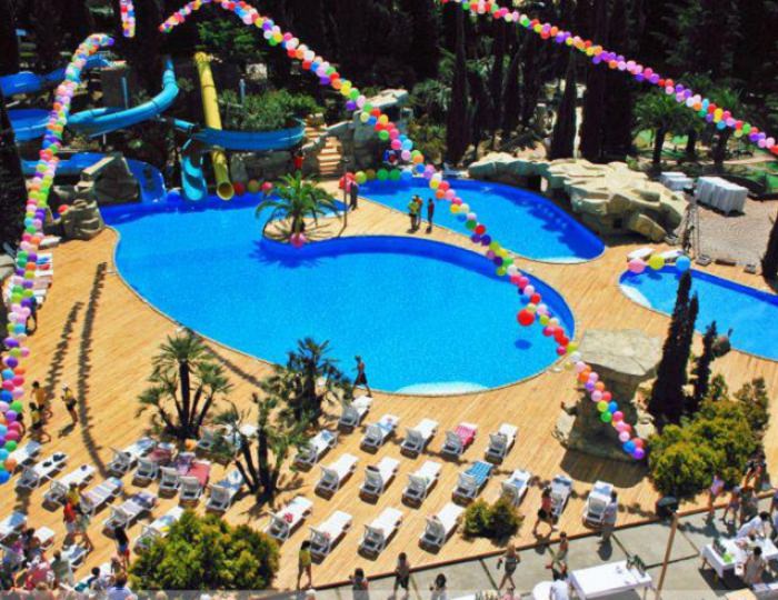 Детский аквапарк и водные горки - Санаторий «Заполярье»